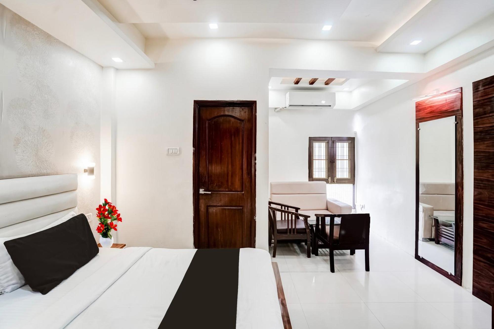 Super Hotel O Sgpgi Bijnaur Экстерьер фото