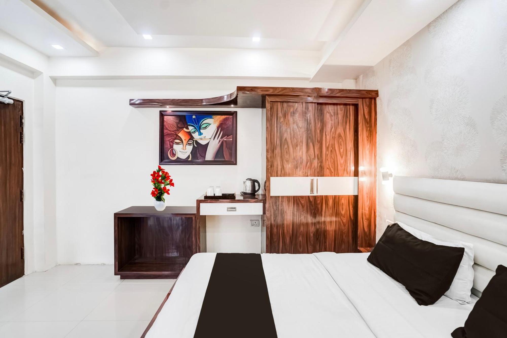 Super Hotel O Sgpgi Bijnaur Экстерьер фото