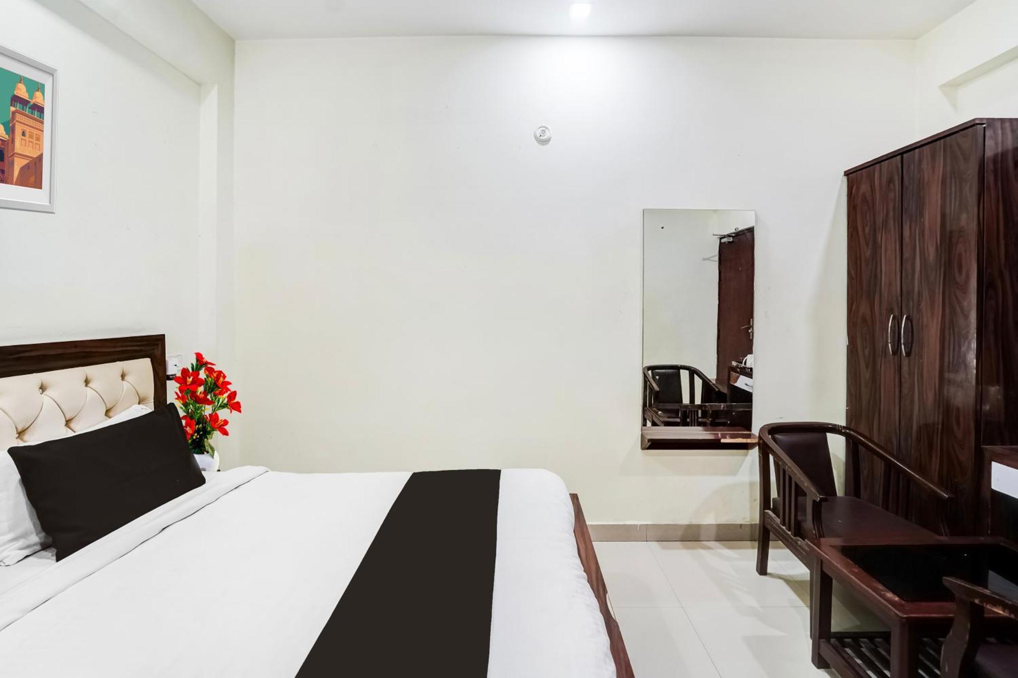 Super Hotel O Sgpgi Bijnaur Экстерьер фото