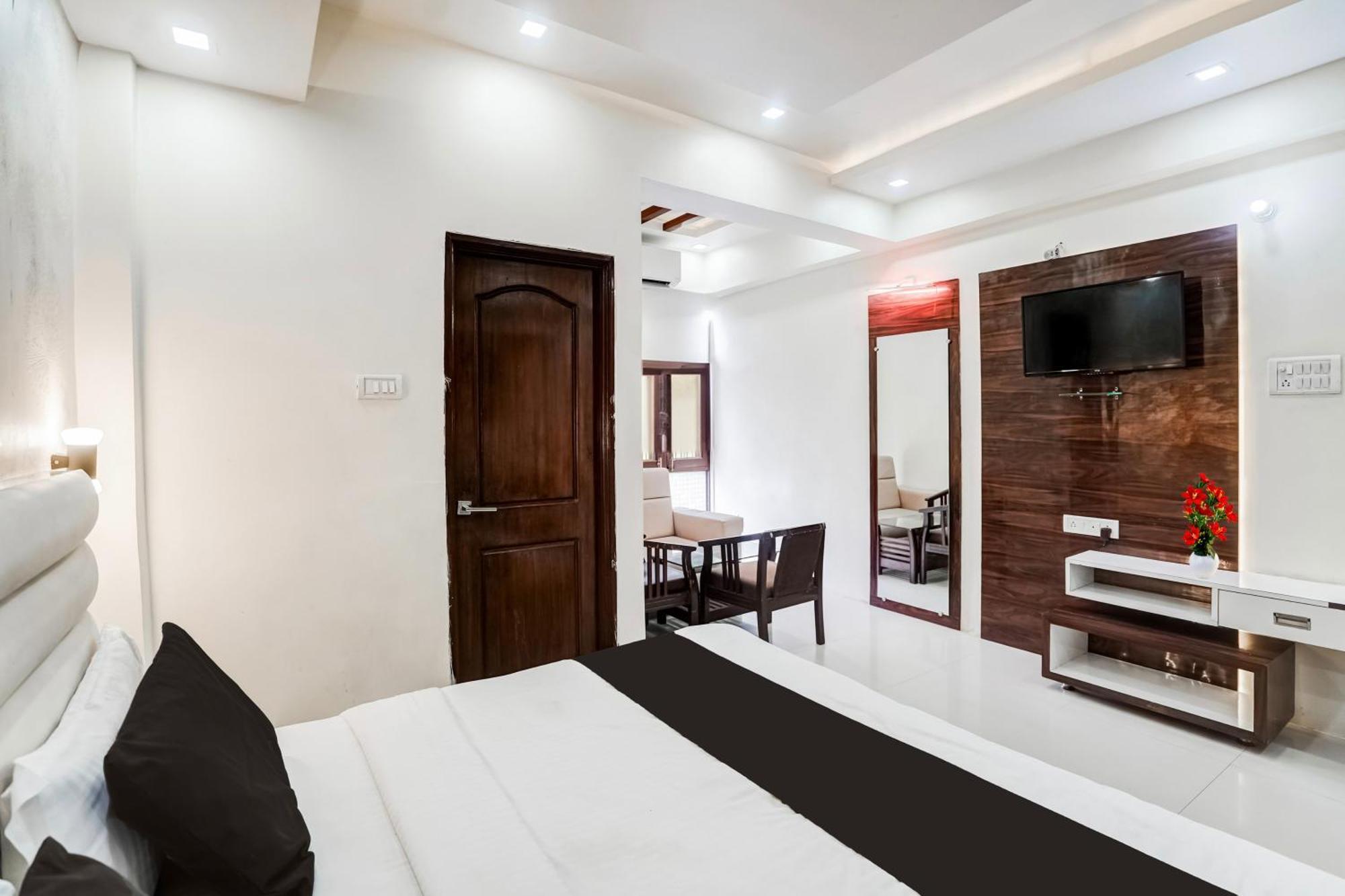 Super Hotel O Sgpgi Bijnaur Экстерьер фото