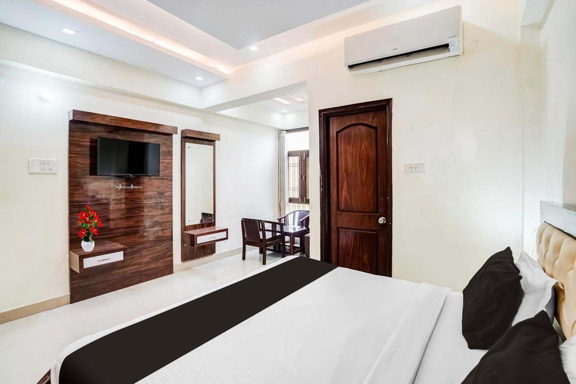 Super Hotel O Sgpgi Bijnaur Экстерьер фото